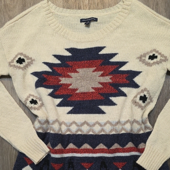 American Eagle Outfitters Cream and Navy Patterned Sweater - Picture 3 of 8